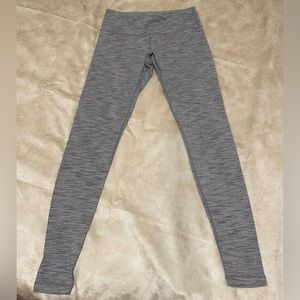 Lululemon, size 6 gray stone leggings